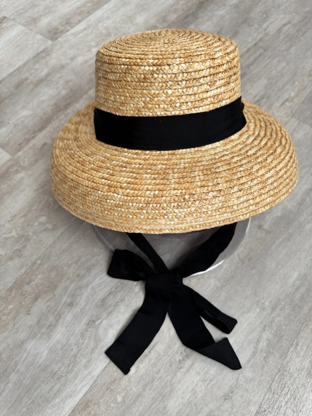 ASOS Straw Natural weave bow chin strap Hat - Picture 2 of 6